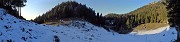 77 Vista panoramica verso la radura per Baita Cascinetto 